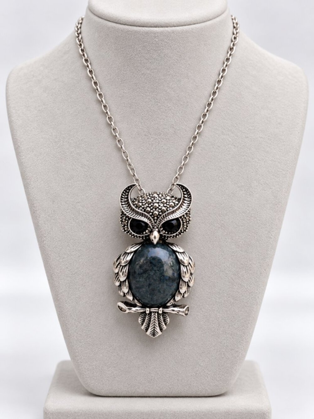 Indian Agate Owl Pendant Necklace